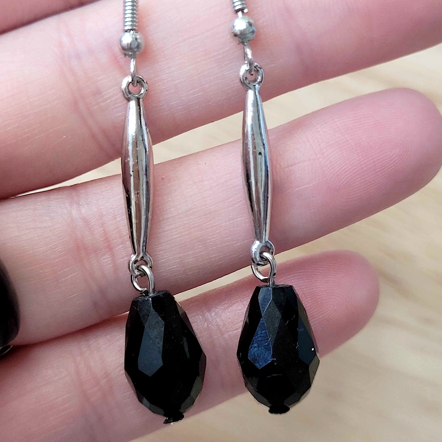 Simple black teardrop faceted gem earrings