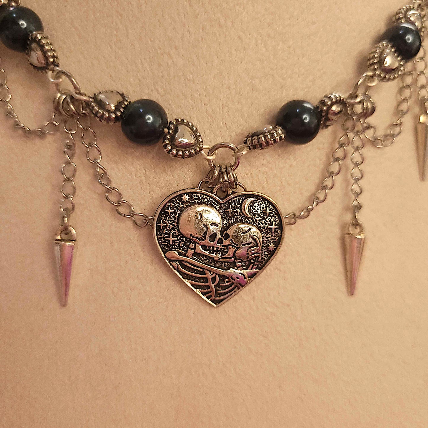 Dark valentine blue pearl and spike necklace