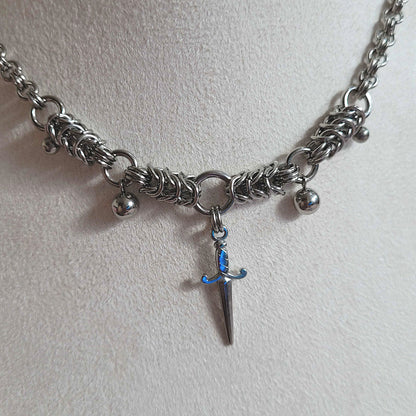 Ball and dagger box chain necklace