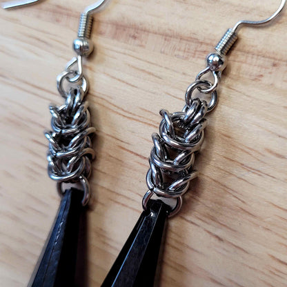Box chain and black gem drop earrings
