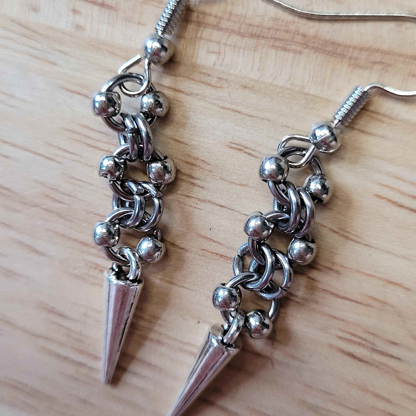 Beaded simple chain and spike earrings