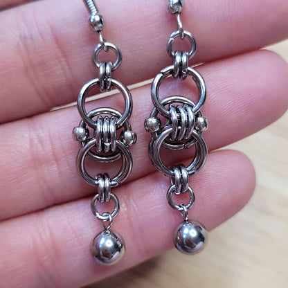 Helm weave and ball earrings