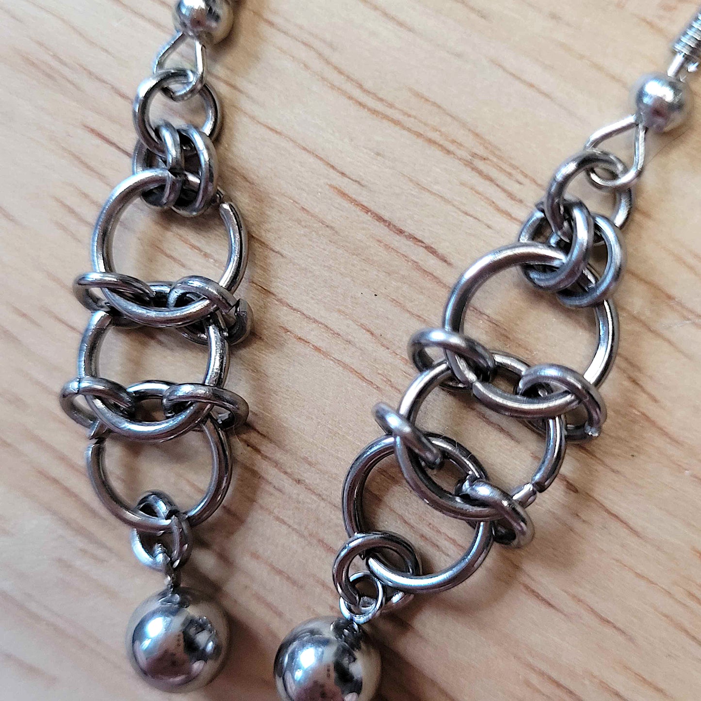 Interlocking rings earrings