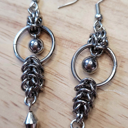 Mid loop ball and spike box chain earrings