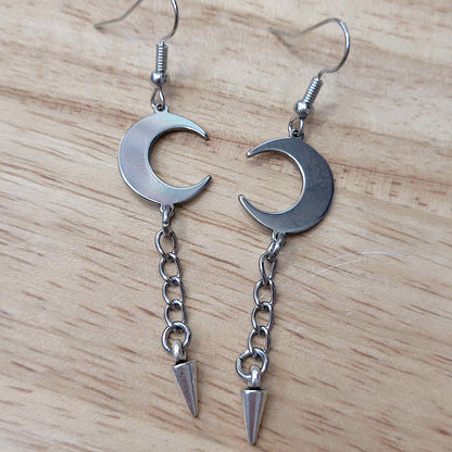 Gothic moon chain and spike earrings